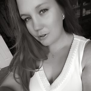 Meet your Posher, Becky